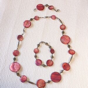 💚4/$10💚Pink Shell Disc and Silverstone Necklace & Bracelet Set